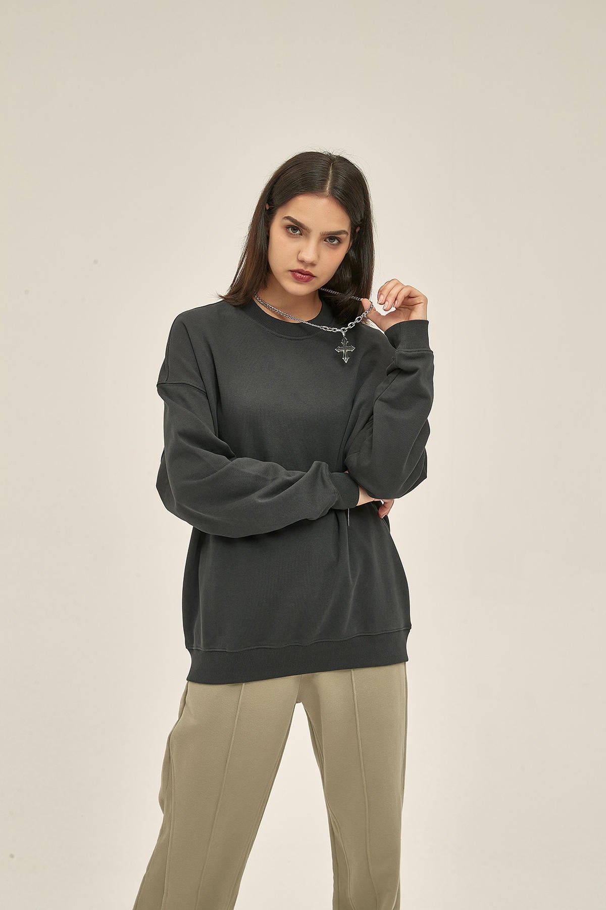 400G Heavyweight Women Long Sleeved Sweatshirt